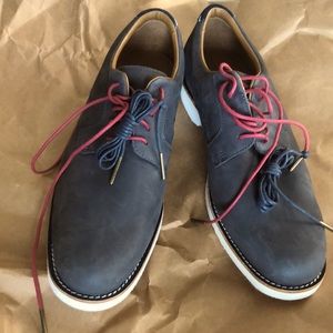 Menswear | Footwear | Sebago Handcrafted footwear | Men Shoes | Gray